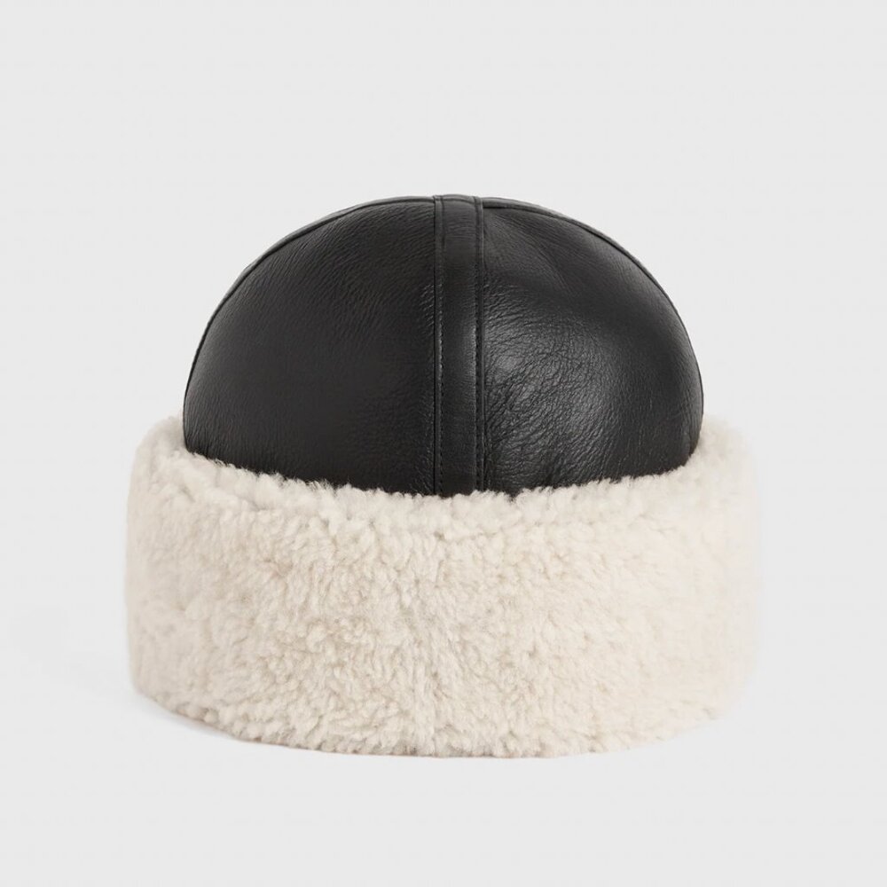 TOTEME // Shearling Winter Hat (black & off-white)